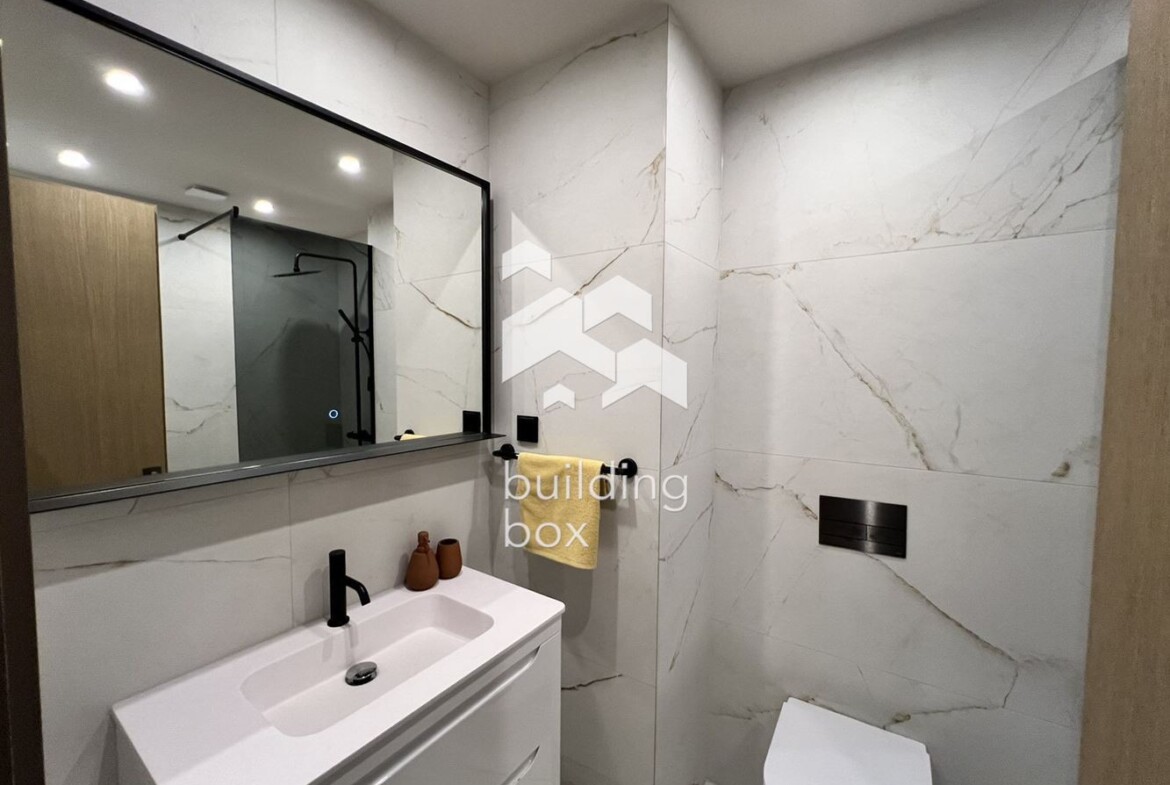 Продава 3-стаен - 0