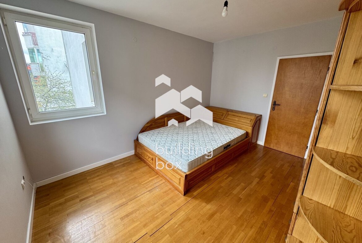 Просторен, необзаведен апартамент на предпочитана локация - 0