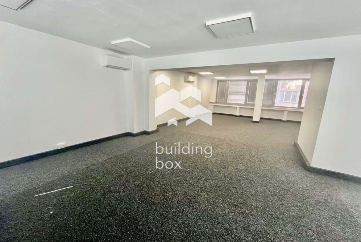 Чисто нов офис в представителна офис сграда. - 0