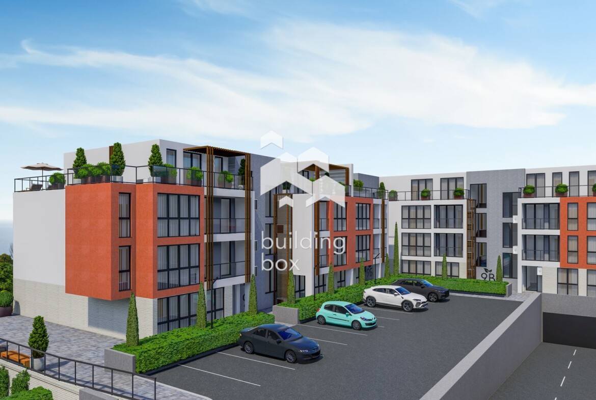 Тристаен апартамент с двор в затворен комплекс в парк с морска панорама - 0