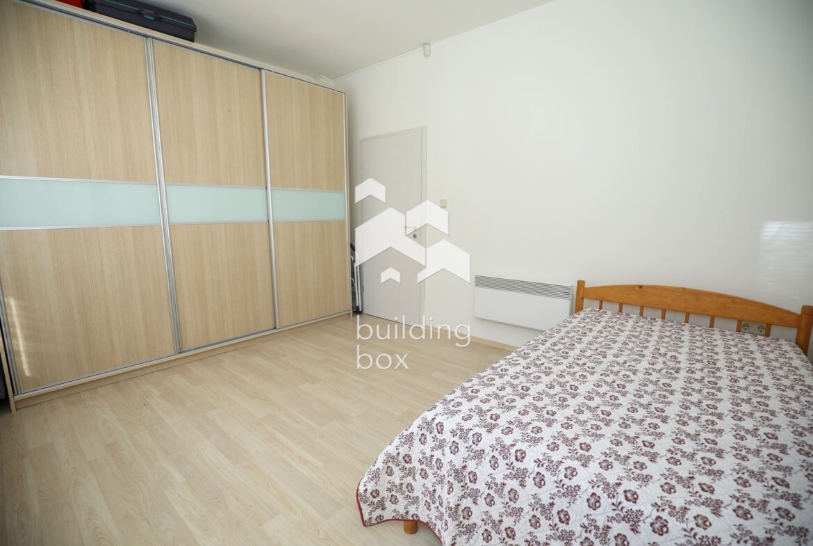 Слънчев и уютен тристаен апартамент, Идеален център. - 0