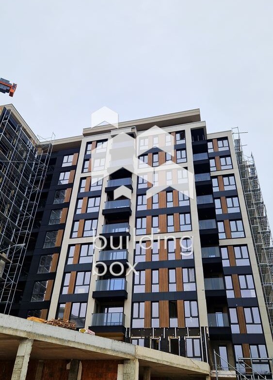 Тристаен апартамент - кв. Христо Смирненски - 0