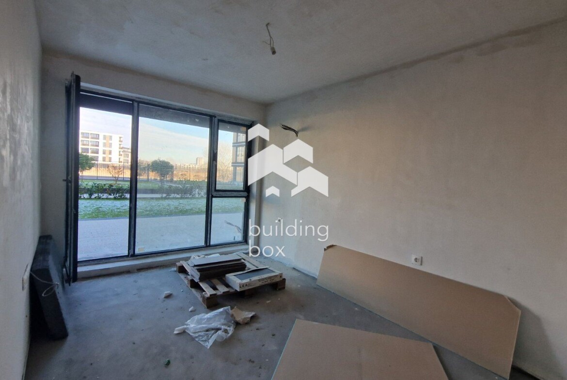 С АКТ 16! Двустаен апартамент с двор - кв. Христо Смирненски - 0