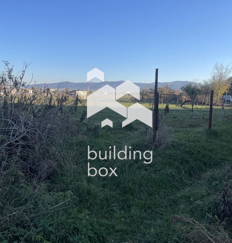 Продава парцел - 0