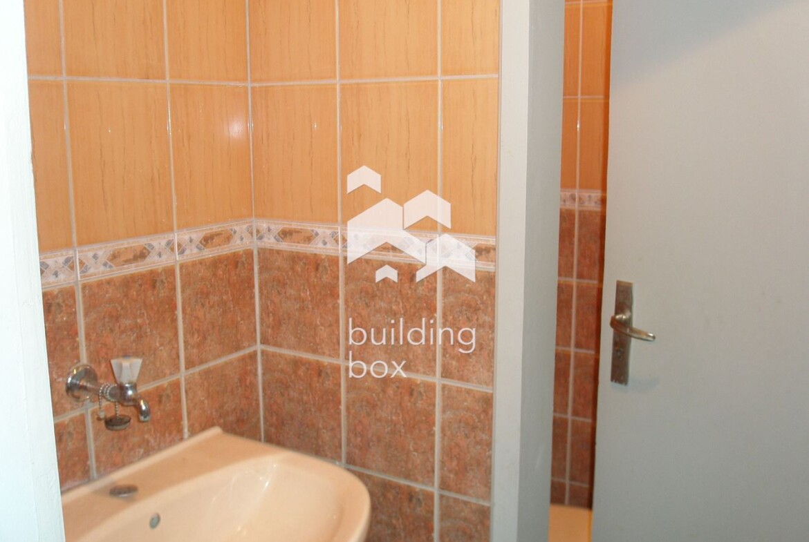 Инвестиционна сграда в центъра на гр.Добрич - 0