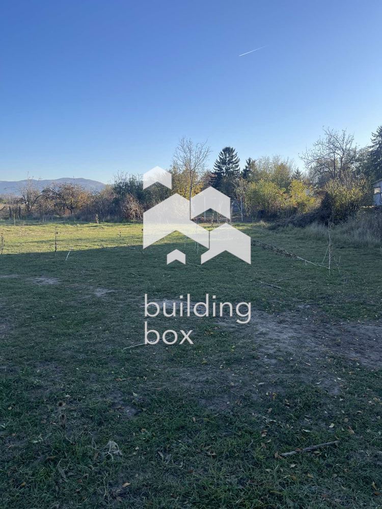 Продава парцел - 0