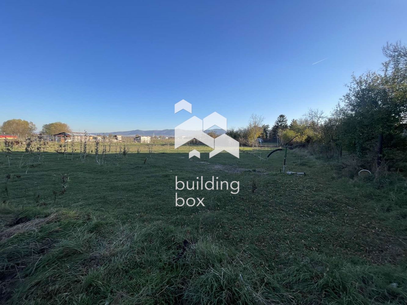 Продава парцел - 0