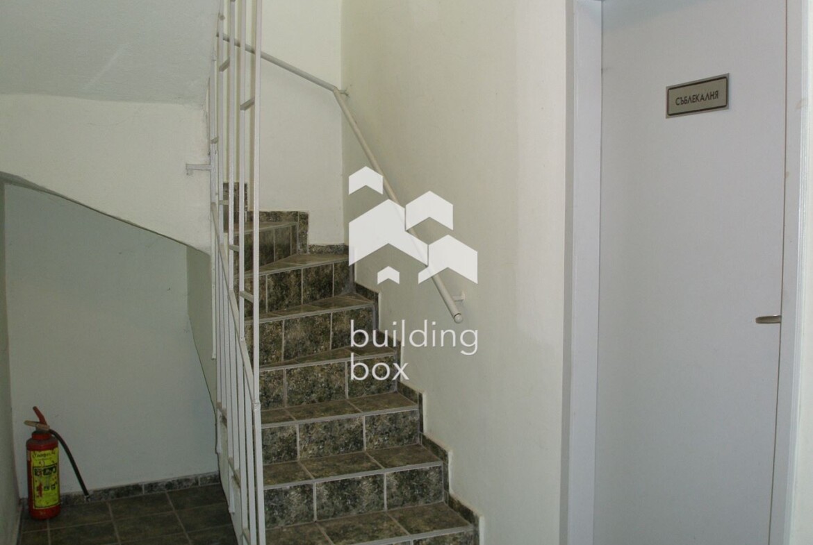 Инвестиционна сграда в центъра на гр.Добрич - 0