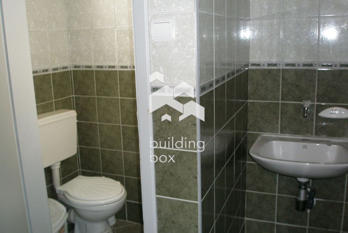 Инвестиционна сграда в центъра на гр.Добрич - 0