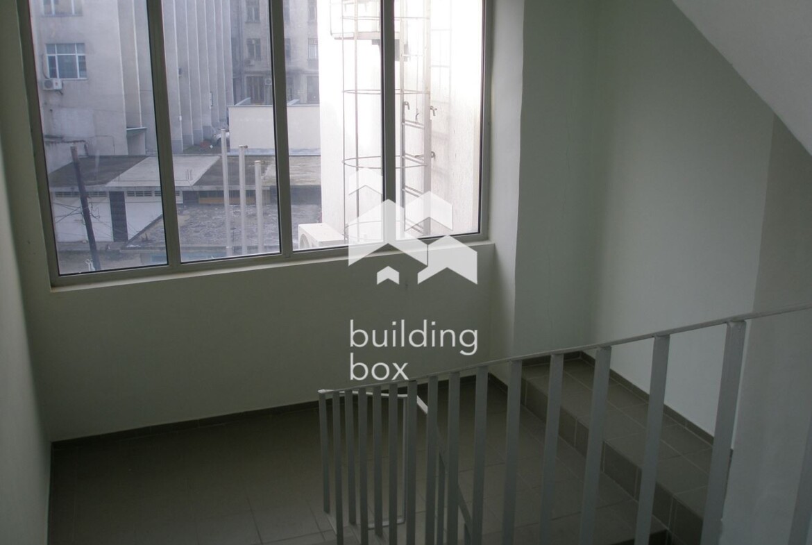 Инвестиционна сграда в центъра на гр.Добрич - 0