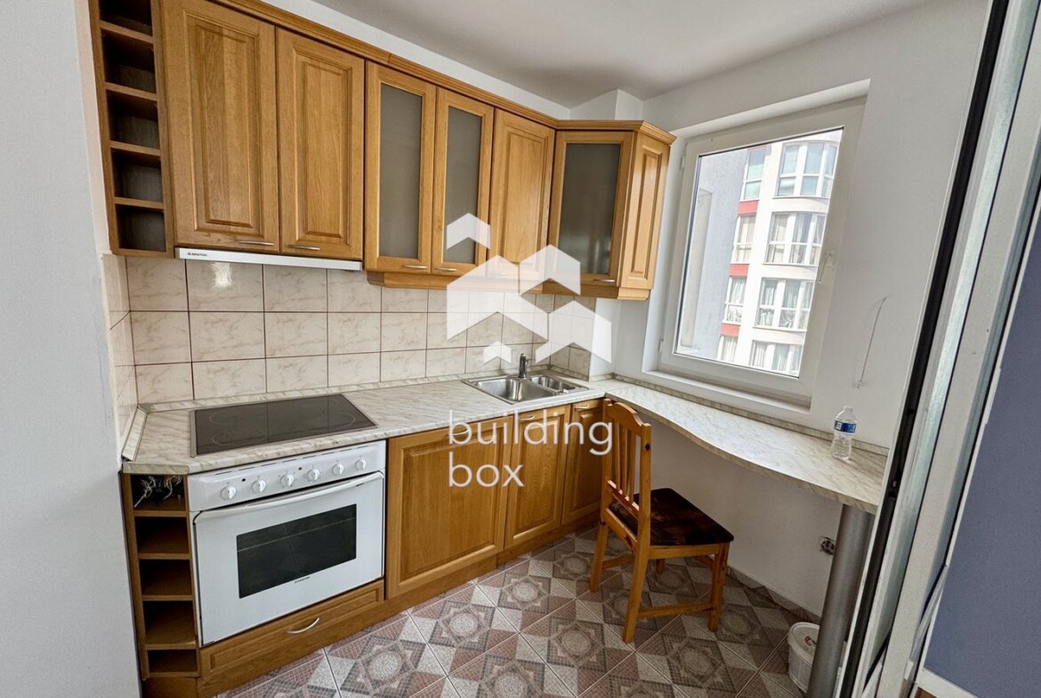 Просторен, необзаведен апартамент на предпочитана локация - 0