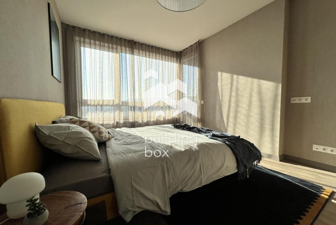 Продава 4-стаен - 0