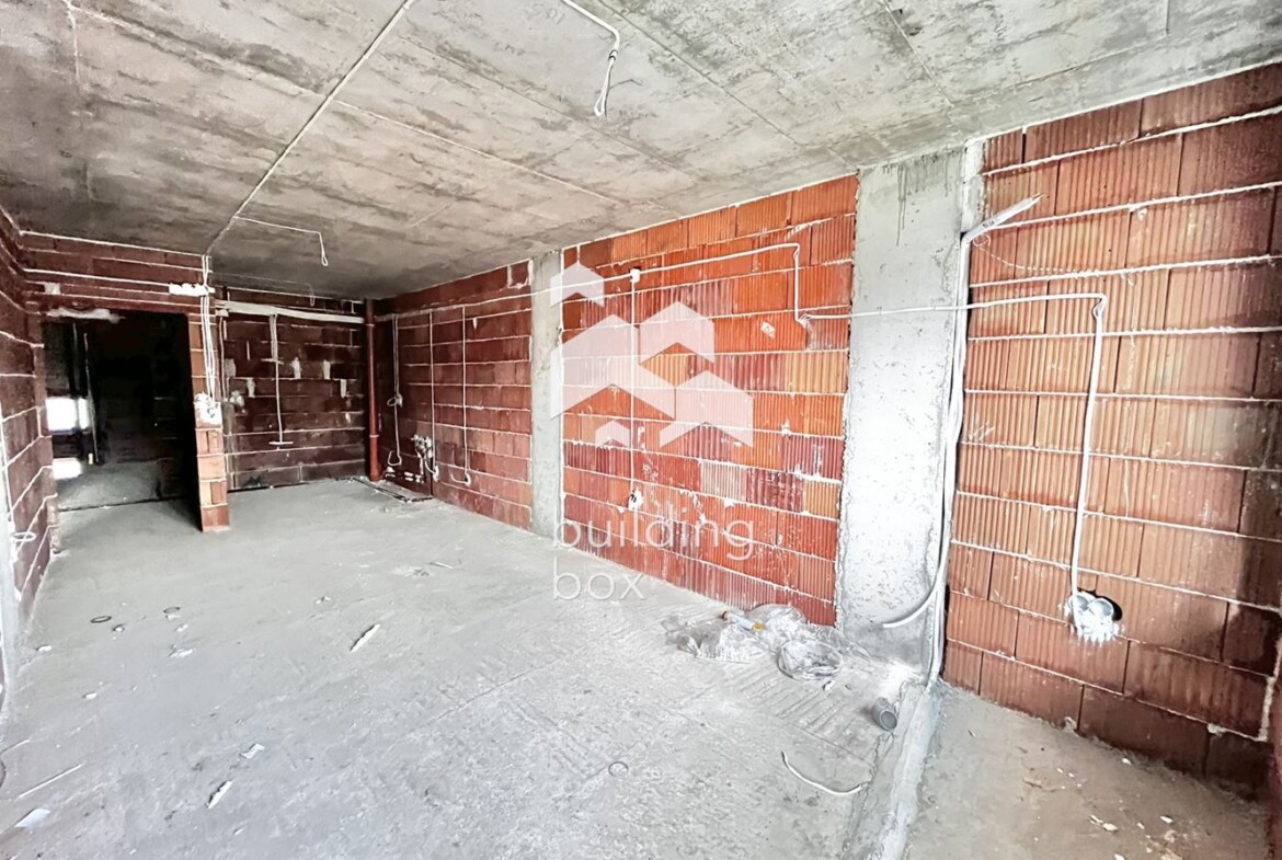 Двустаен апартамент до Гребна База - 0