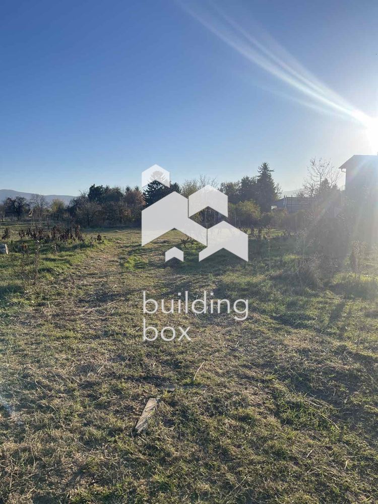 Продава парцел - 0