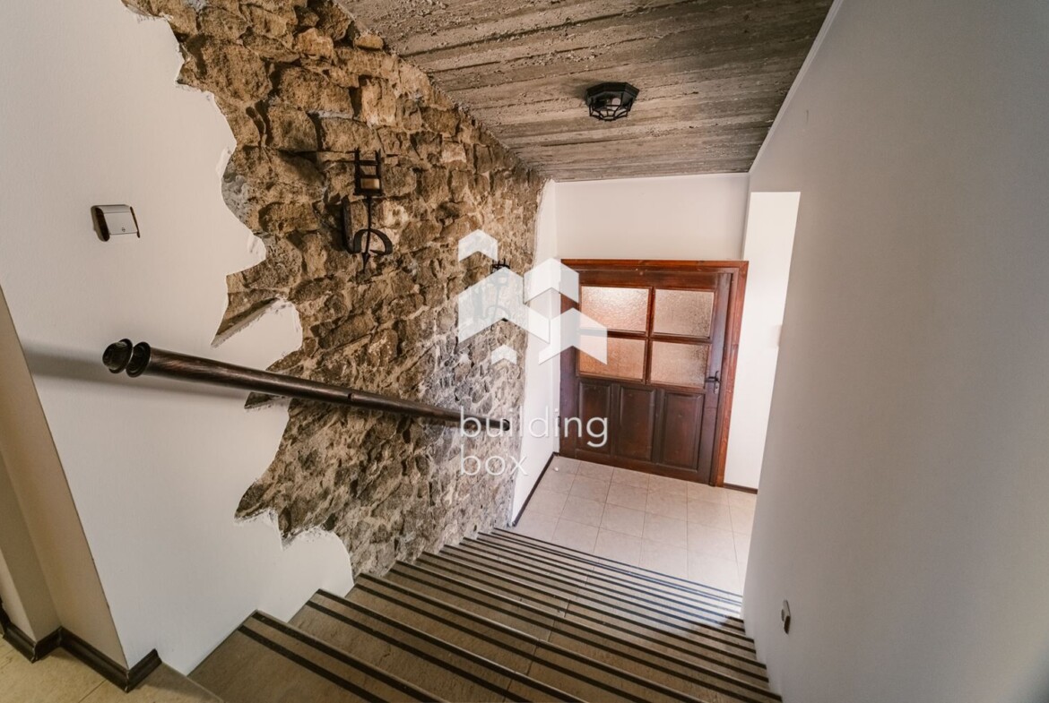 Имот за ценители в с.Аврен - 0