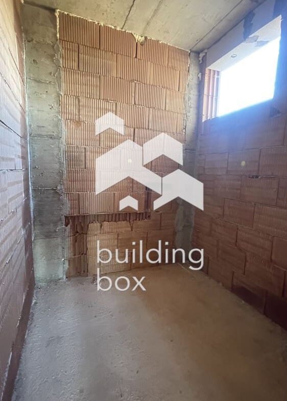 Слънчев тристаен апартамент в Малинова долина - 0