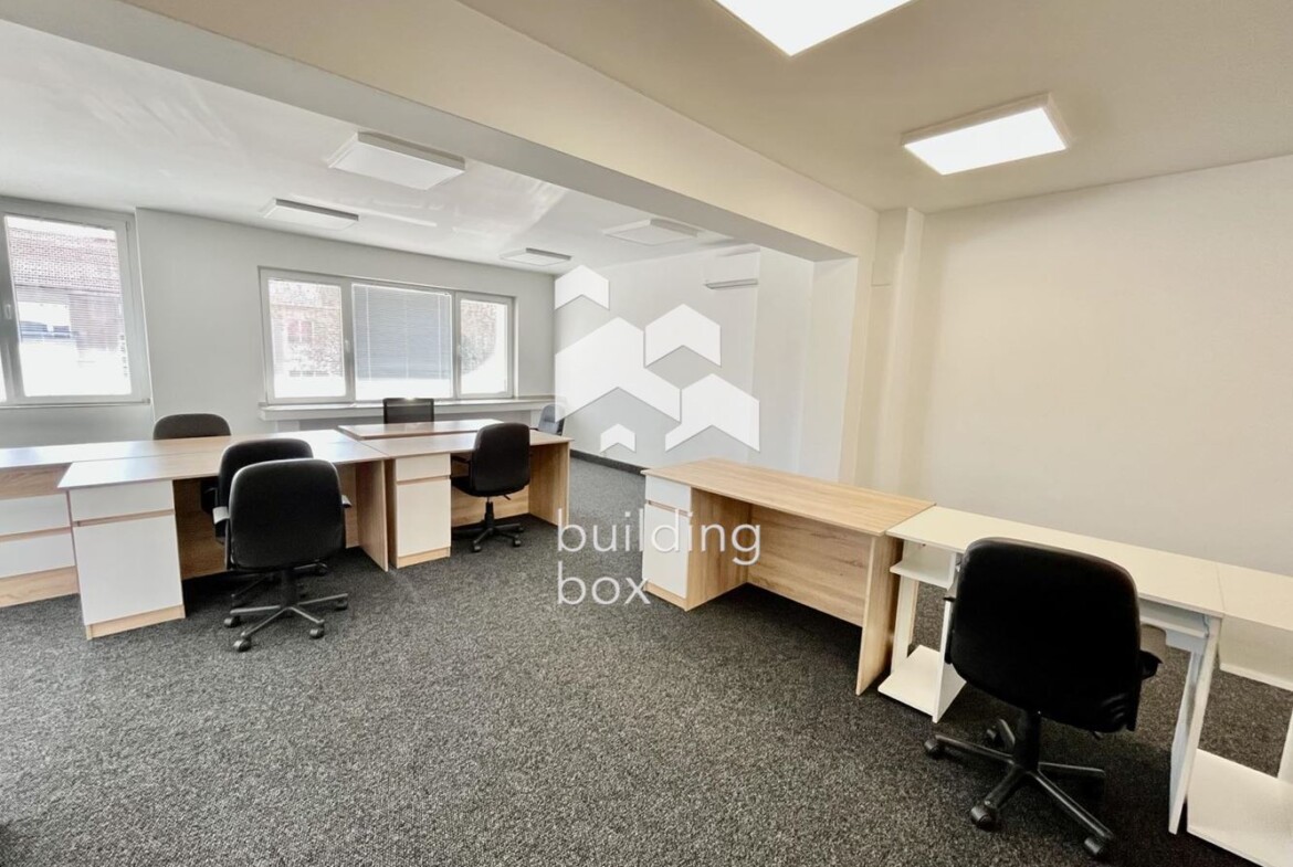 Нов офис в представителна сграда - 0