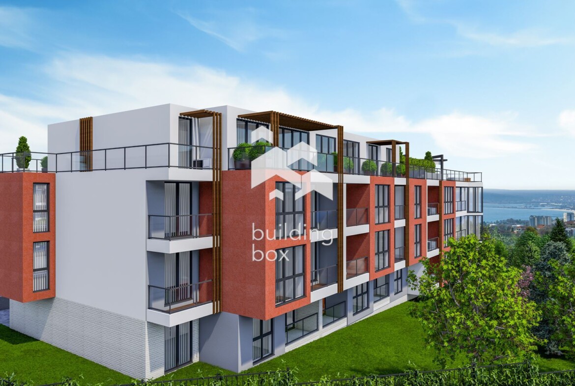 Тристаен апартамент с двор в затворен комплекс в парк с морска панорама - 0