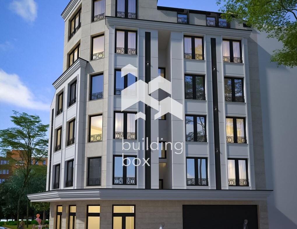 Тристаен апартамент в Център - 0