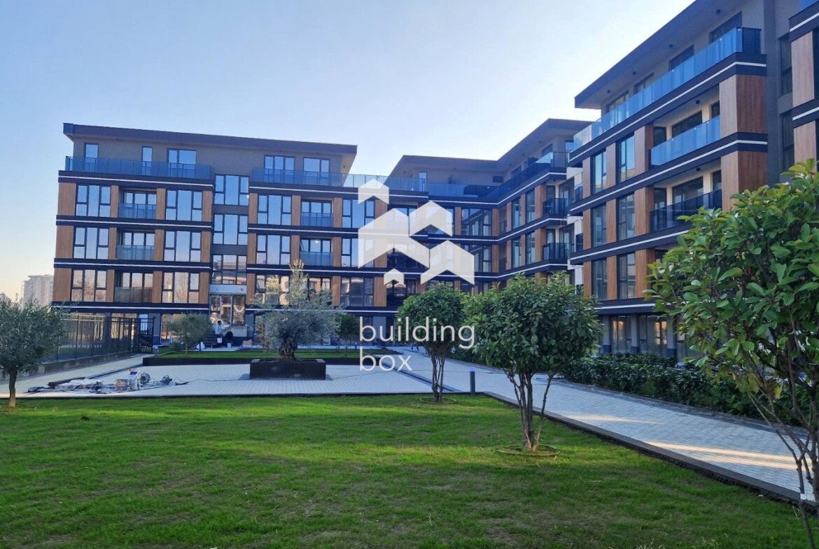 С АКТ 16! Двустаен апартамент с двор - кв. Христо Смирненски - 0