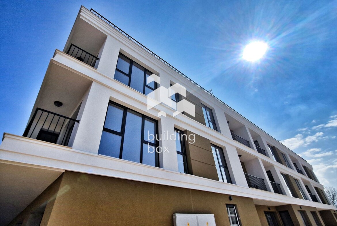 Тристаен апартамент с голяма тераса с АКТ 16 - 0