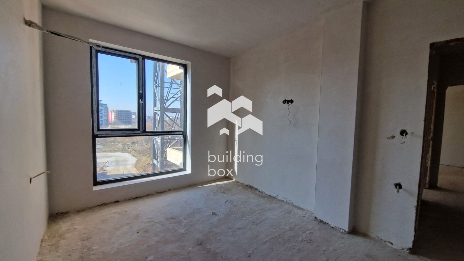 Тристаен апартамент - кв. Христо Смирненски - 0