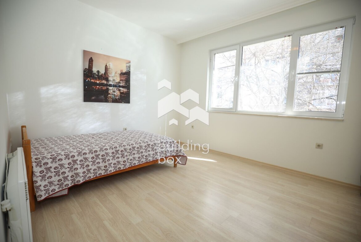 Слънчев и уютен тристаен апартамент, Идеален център. - 0