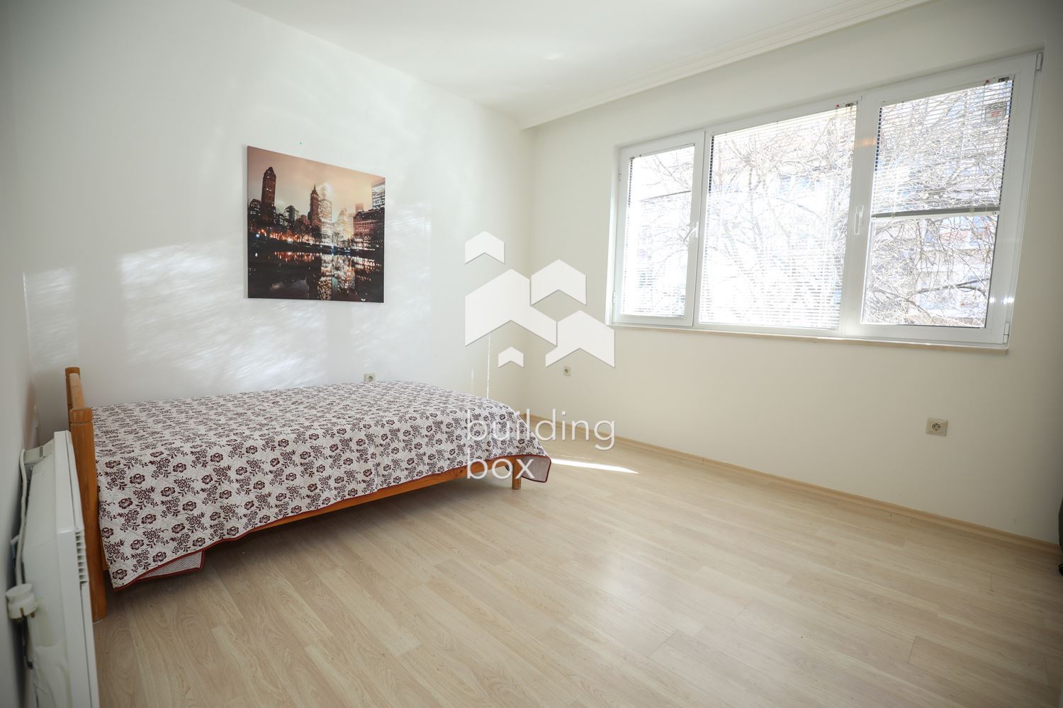 Слънчев и уютен тристаен апартамент, Идеален център. - 0