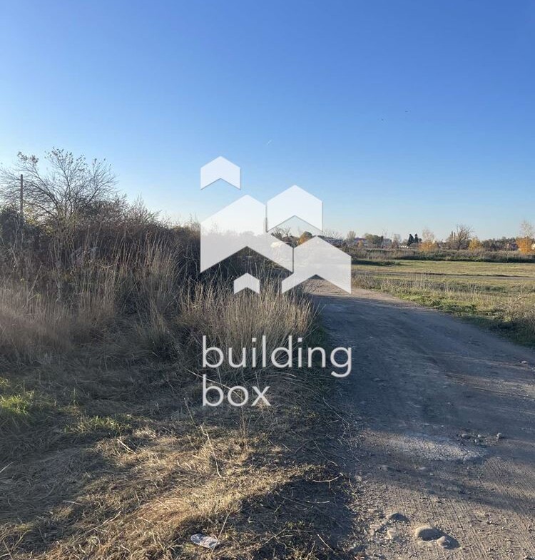 Продава парцел - 0