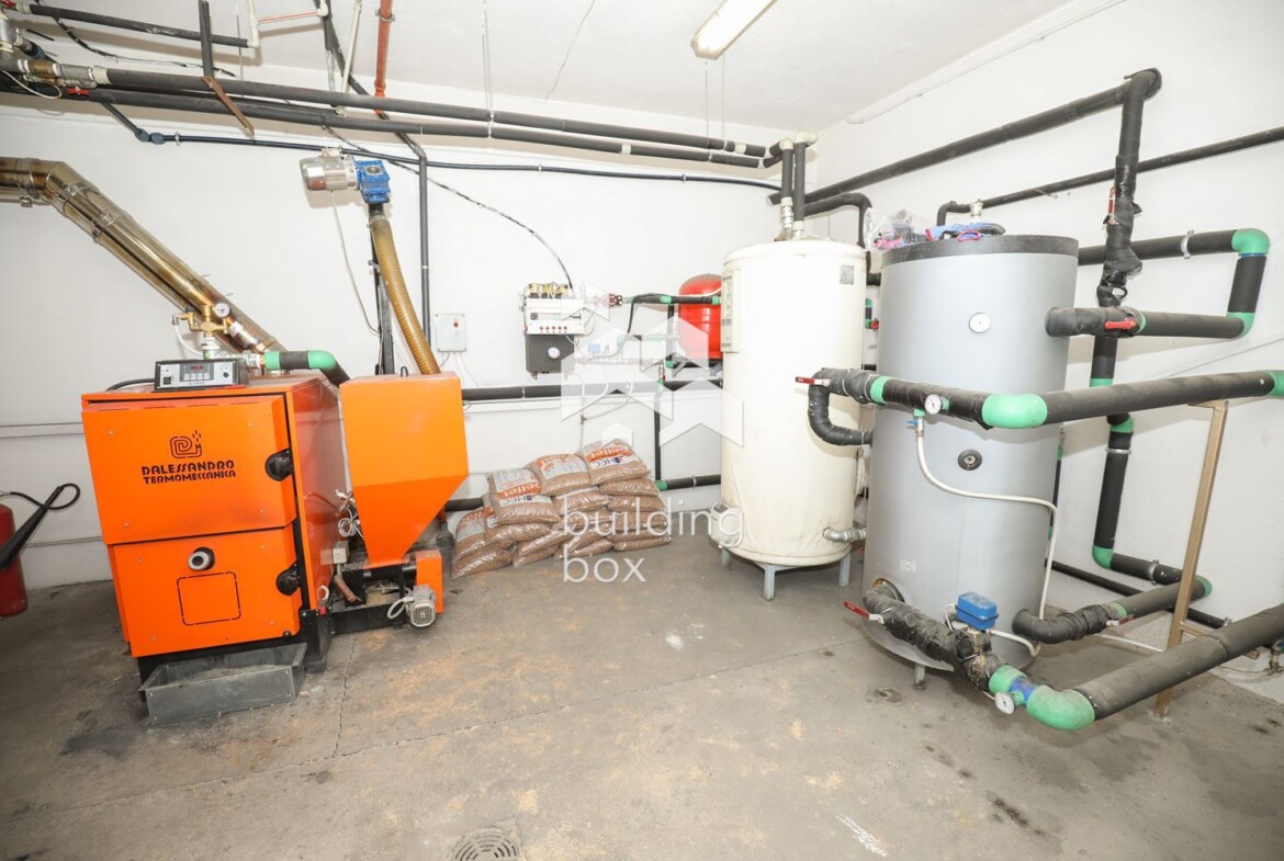 Луксозна Офис Сграда на Околовръстен Път - 0