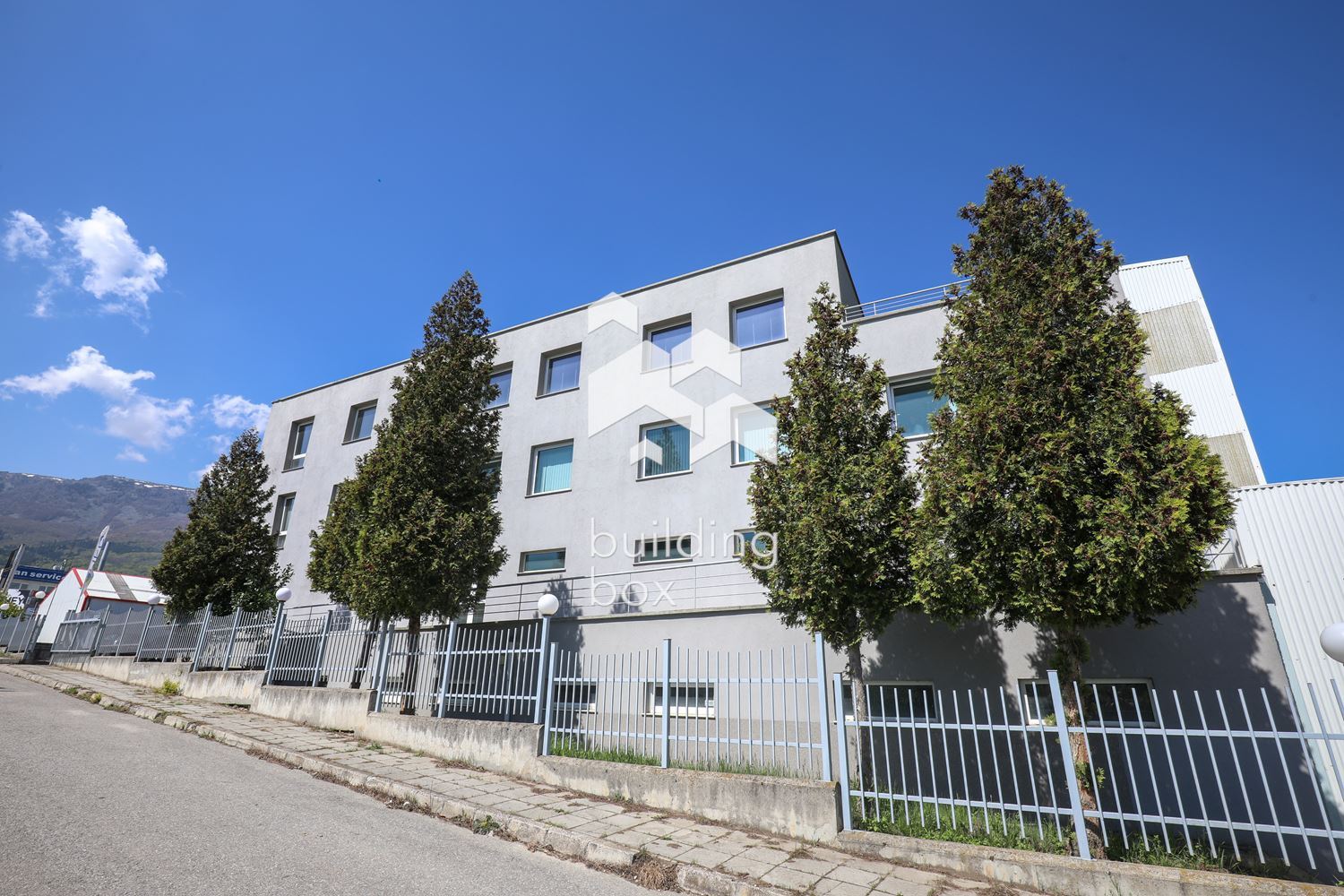 Луксозна Офис Сграда на Околовръстен Път - 0