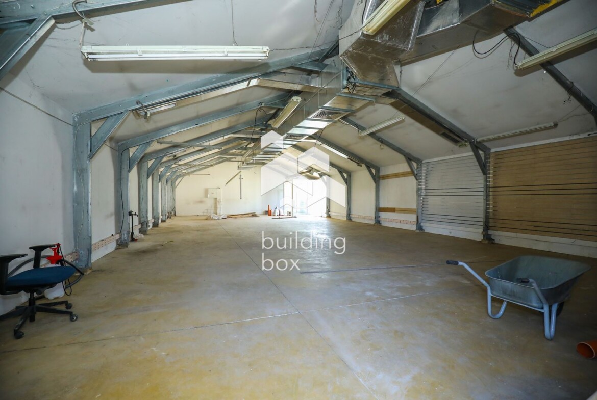 Луксозна Офис Сграда на Околовръстен Път - 0