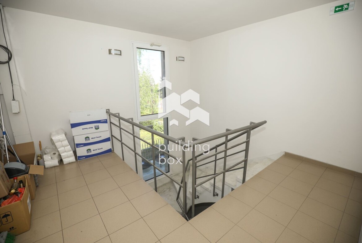 Луксозна Офис Сграда на Околовръстен Път - 0