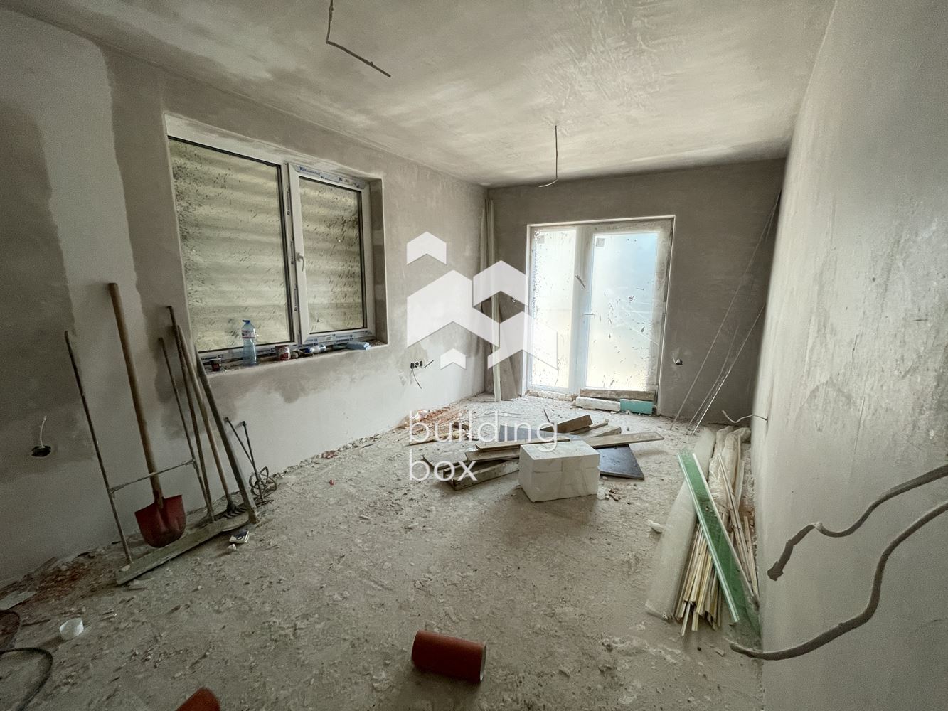 Тристаен апартамент с индивидуален двор в новострояща се сграда - кв. Левски - 0