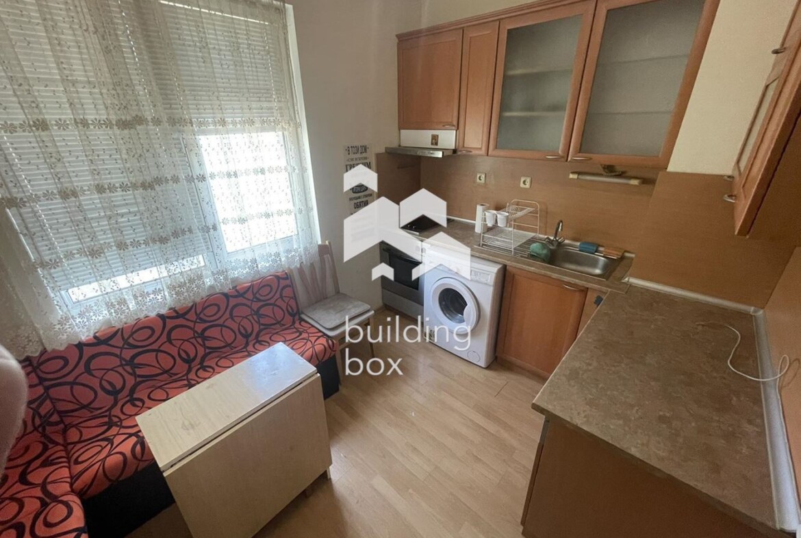 Двустаен апартамент, квартал Възраждане - 0