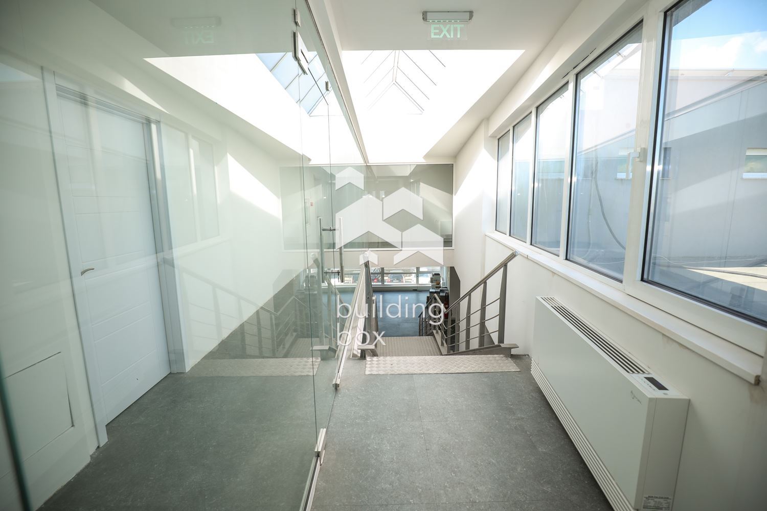 Луксозна Офис Сграда на Околовръстен Път - 0