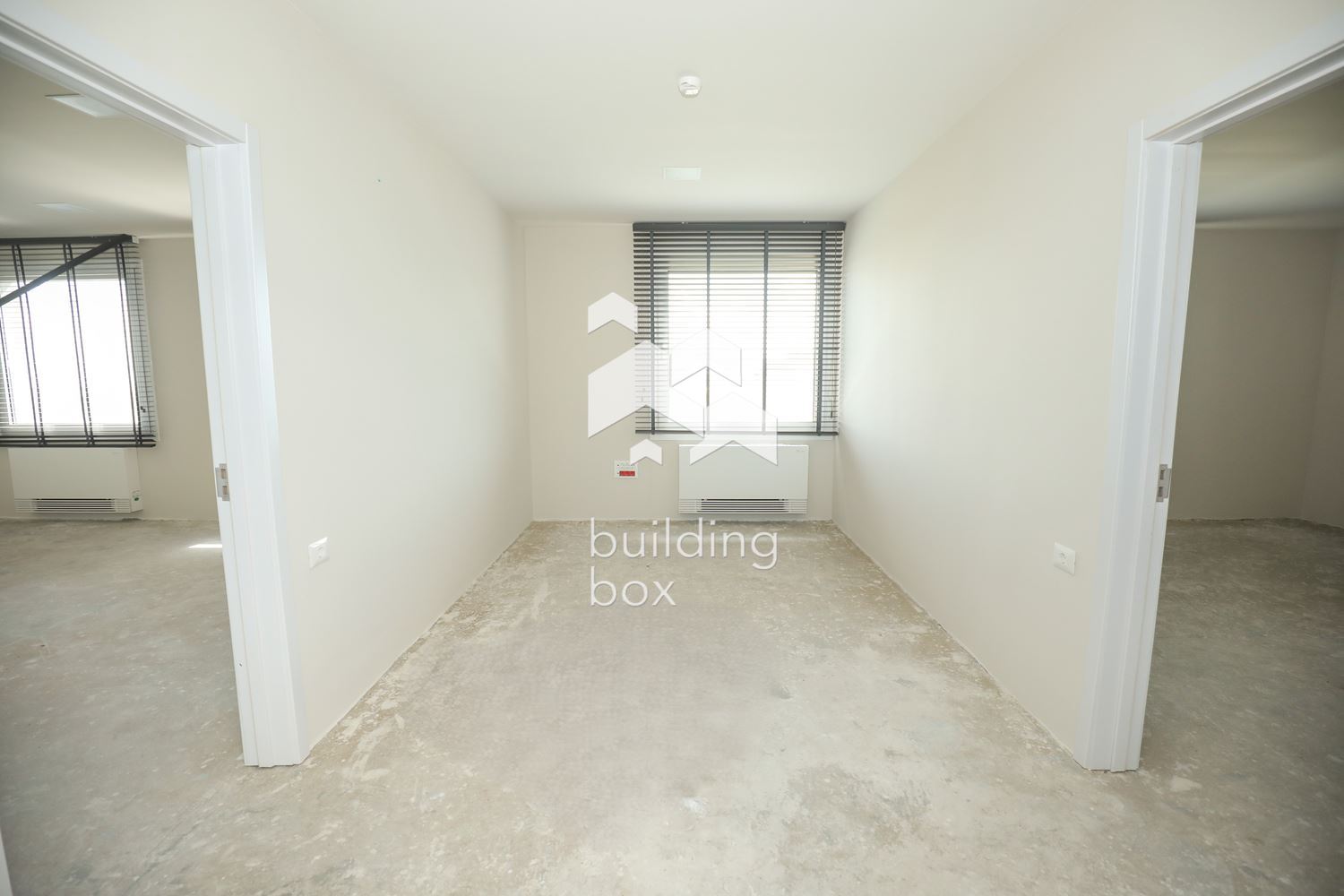 Луксозна Офис Сграда на Околовръстен Път - 0