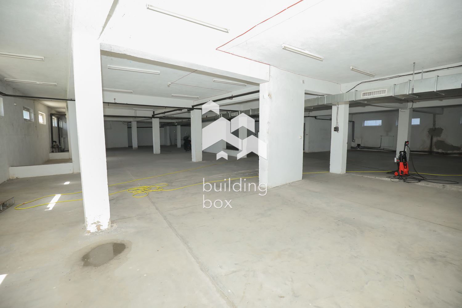 Луксозна Офис Сграда на Околовръстен Път - 0