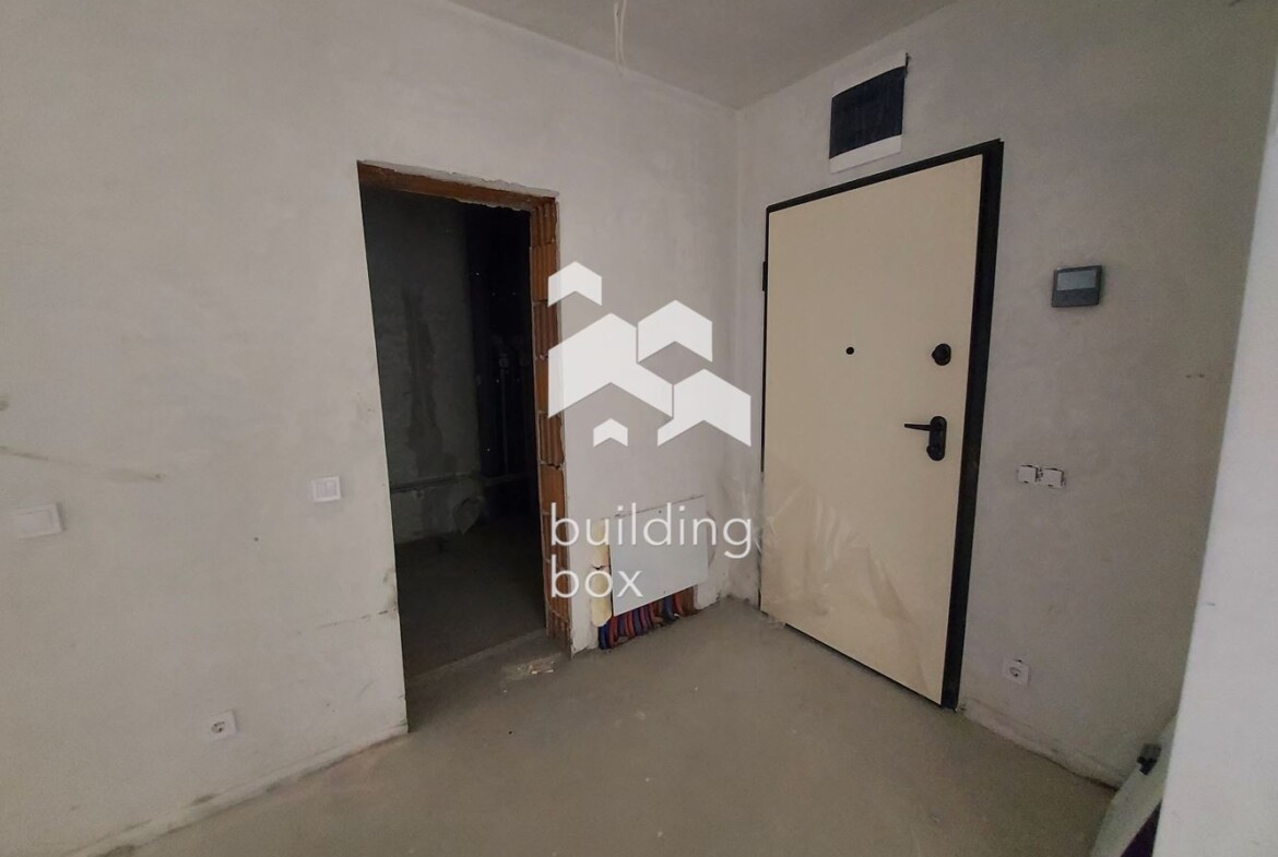 Продава тристаен апартамент - 0