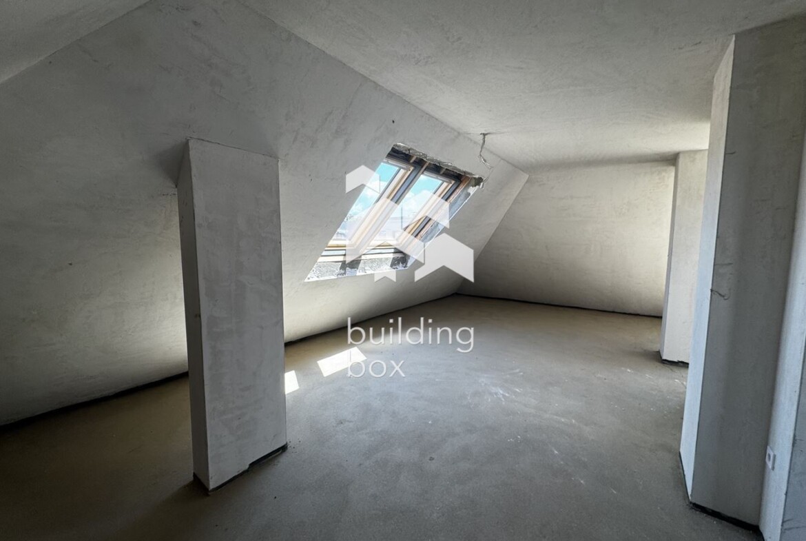 Четиристаен апартамент в кв. Витоша - 0