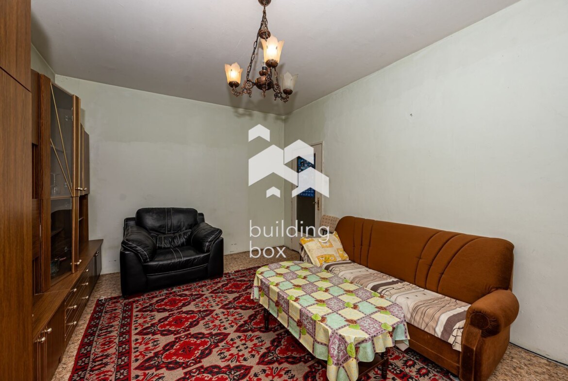 Тристаен апартамент в южната част на гр. Пловдив - 0