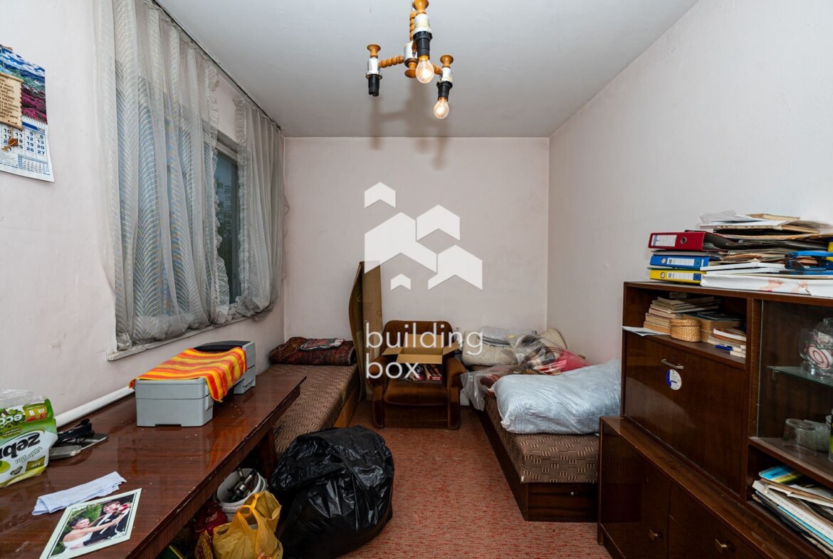 Тристаен апартамент в южната част на гр. Пловдив - 0