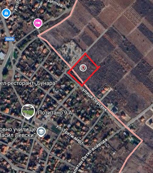 Парцел с изградено ел. табло и водомер – с. Брестник