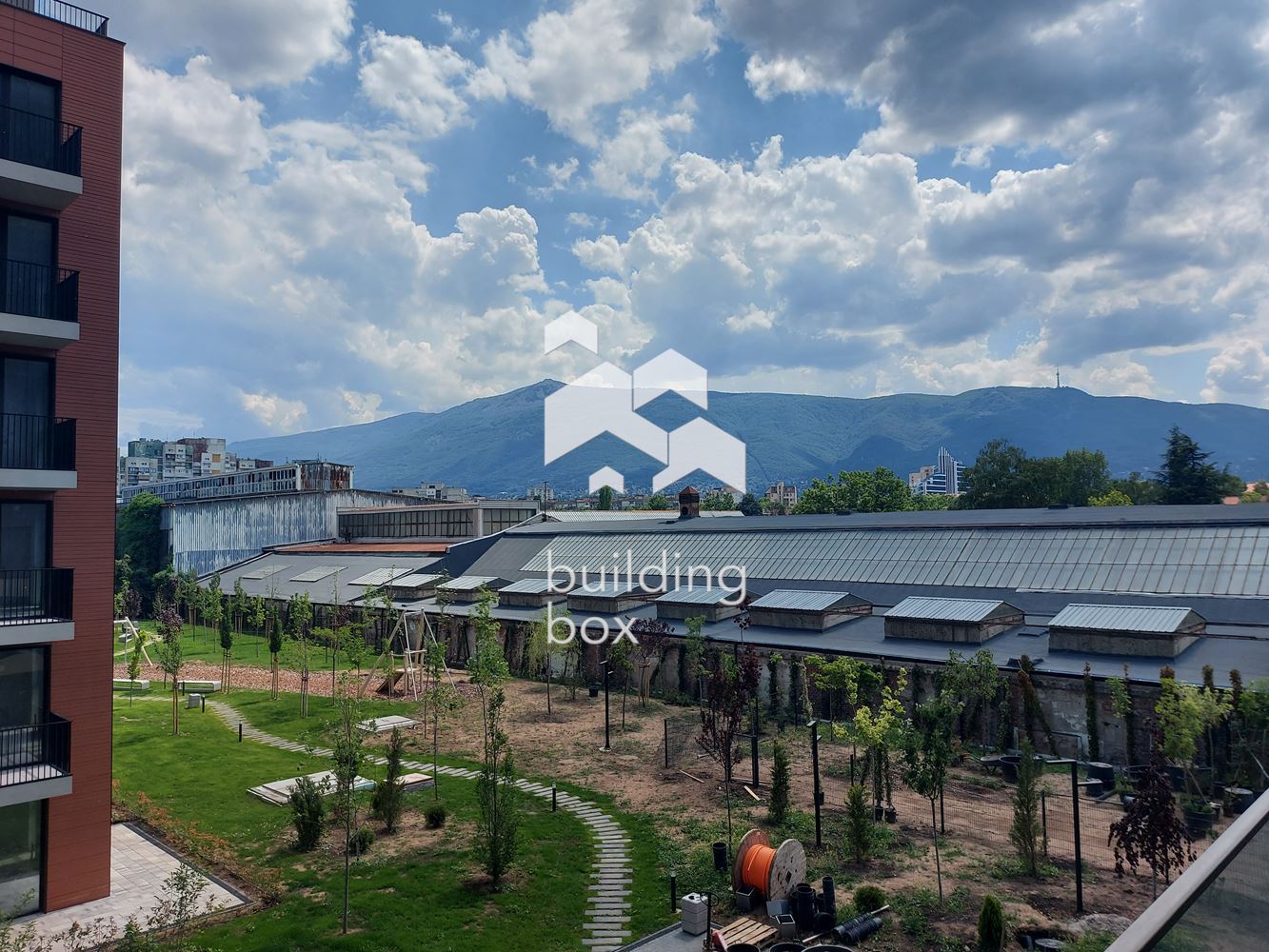 Продава тристаен апартамент - 0