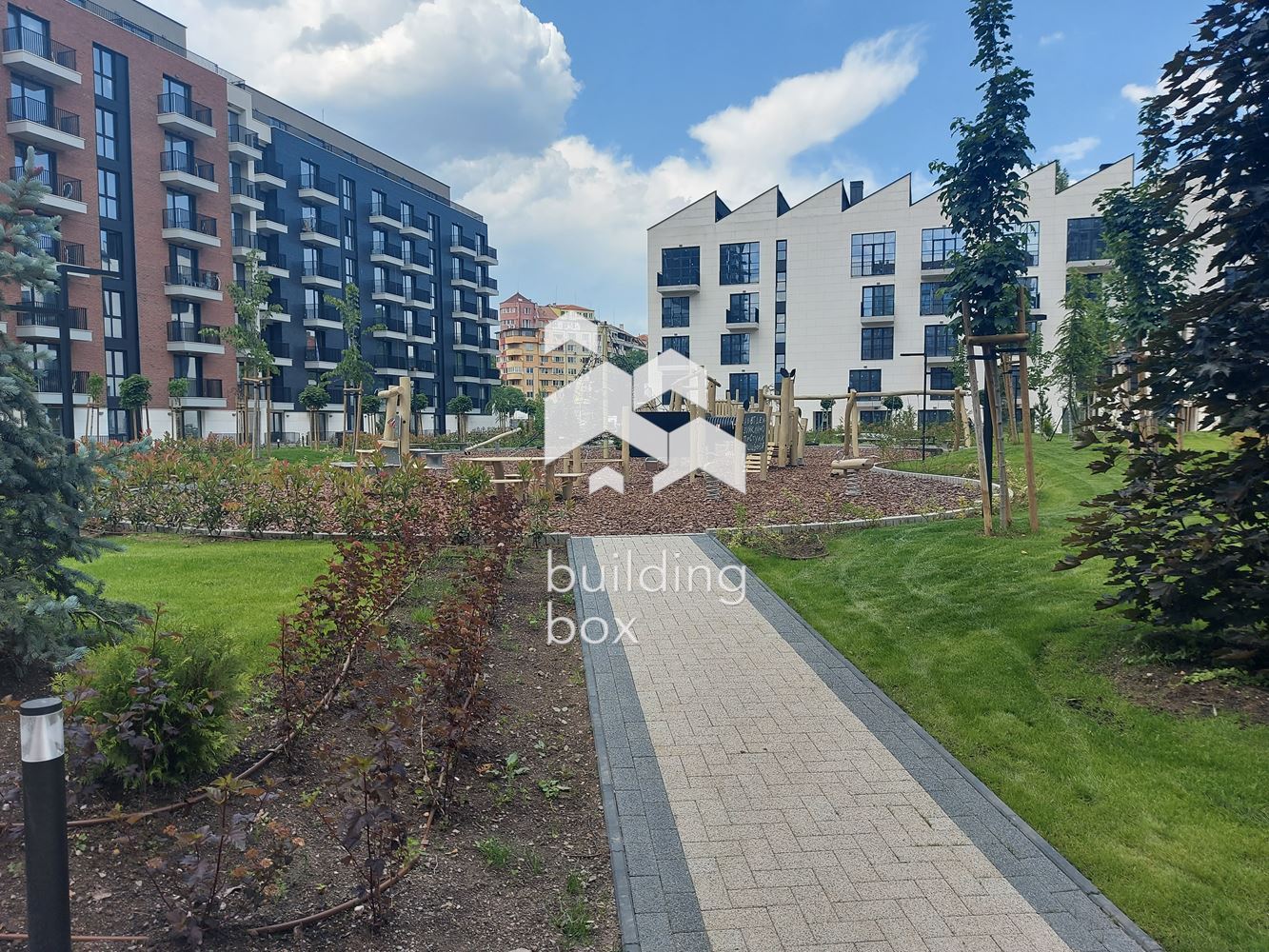 Продава тристаен апартамент - 0