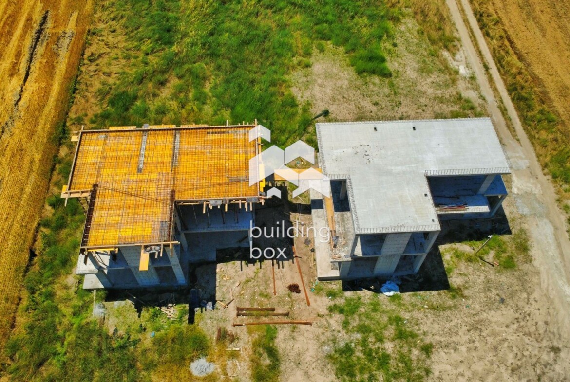 Къща в с. Войводиново - 0