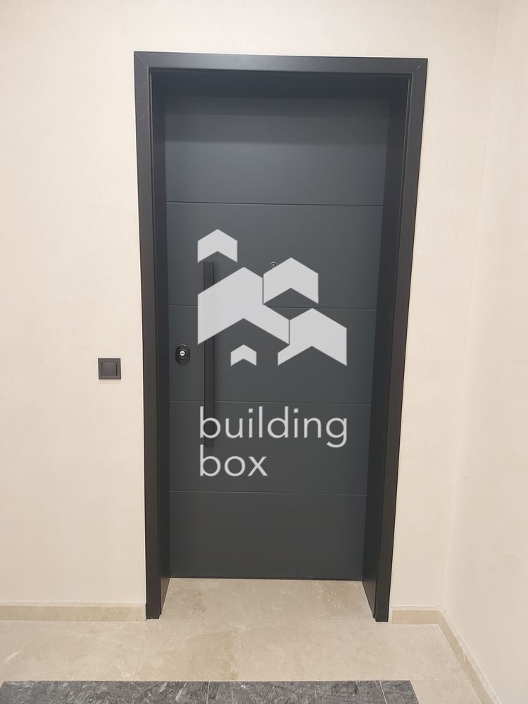 Продава тристаен апартамент - 0