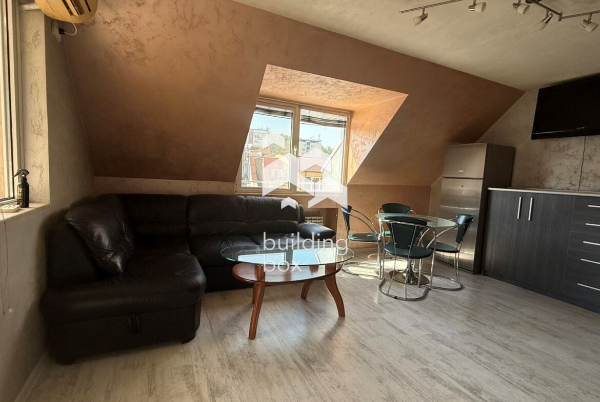 Тристаен обзаведен апартамент - кв. Мараша - 0