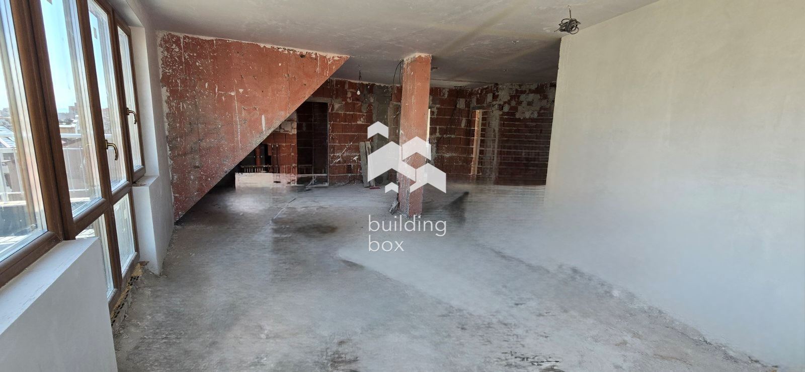 Многостаен в Хиподрума - 0