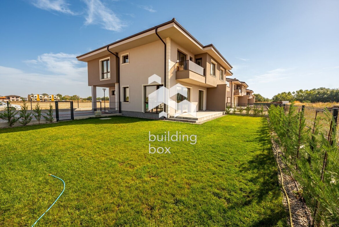 Двуетажна къща с АКТ 16 - кв. Западен - 0